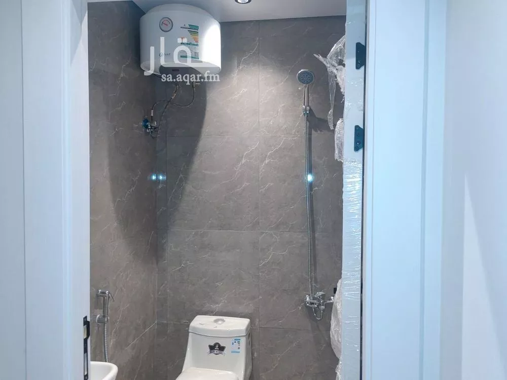 شقة 1 غرف في الملك فهد 11