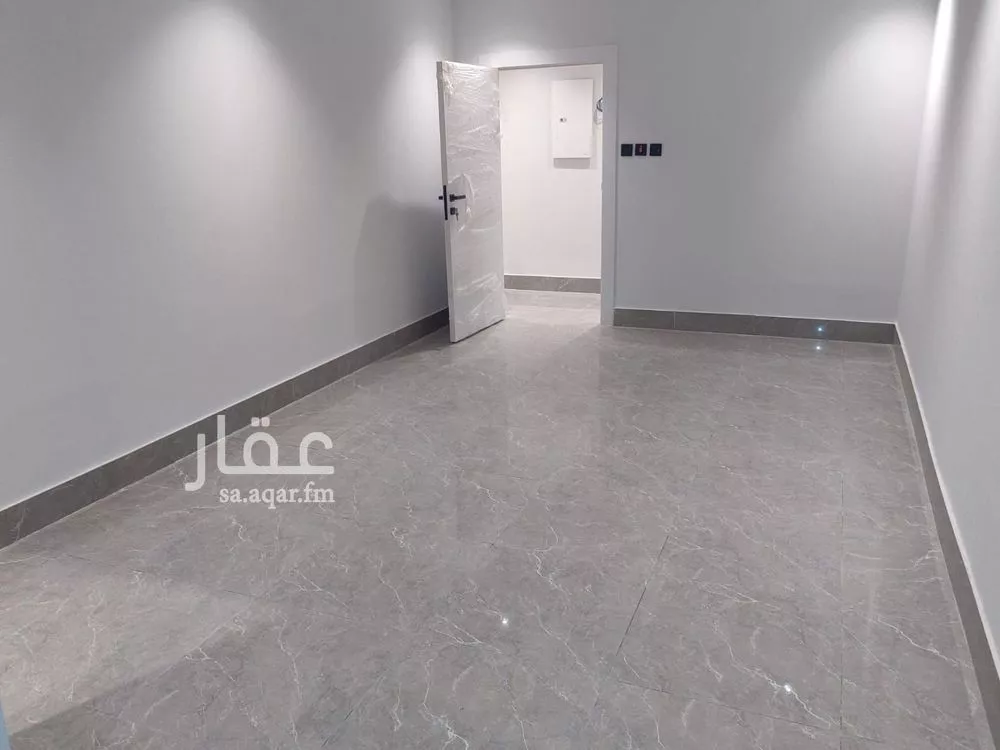 شقة 1 غرف في الملك فهد 4