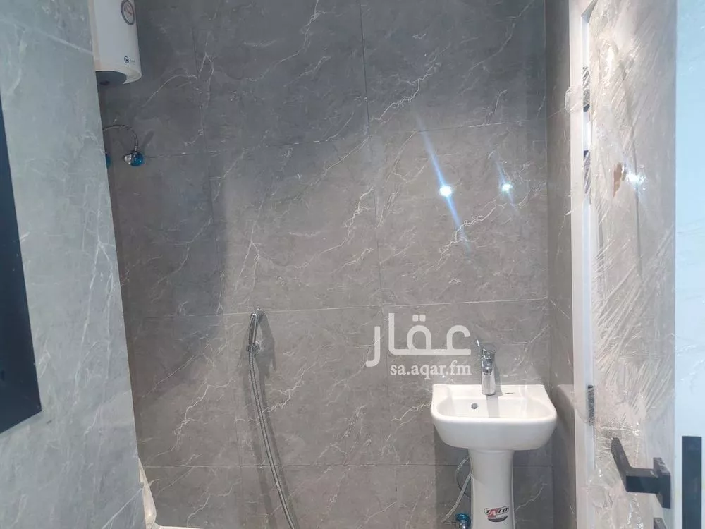 شقة 1 غرف في الملك فهد 7