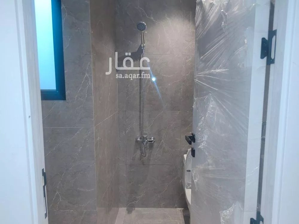 شقة 1 غرف في الملك فهد 20