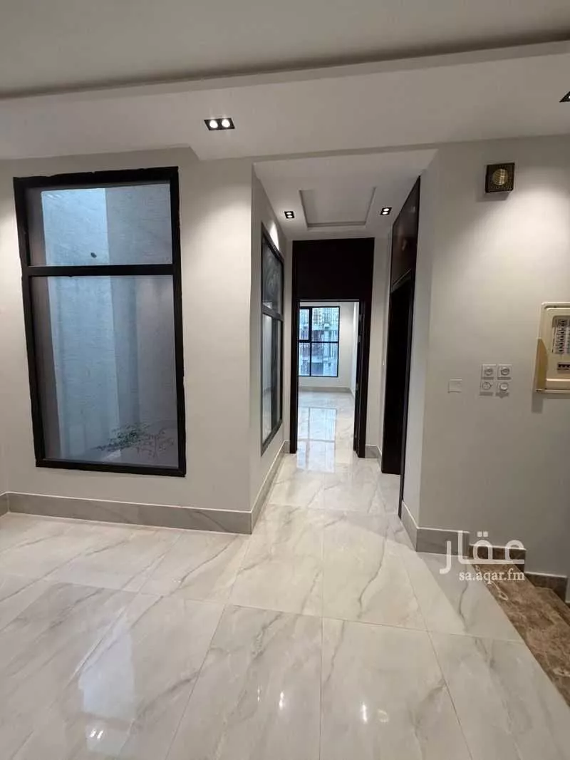 فيلا 6 غرف في المهدية 12