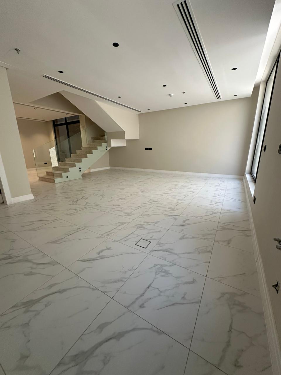 2 bedroom apartment in Al Malqa 7