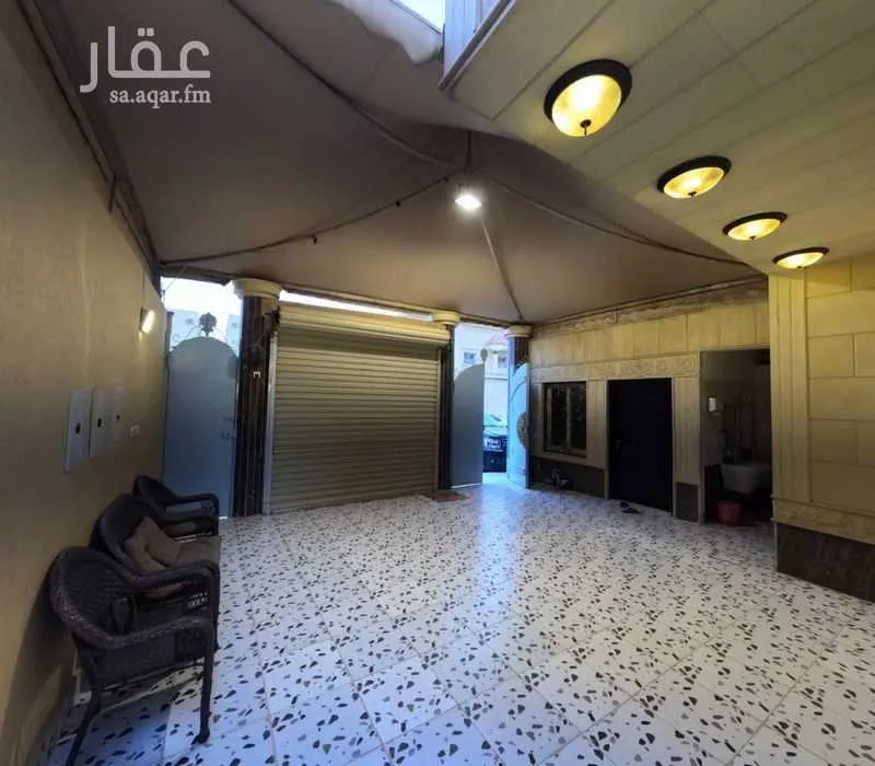 فيلا 18 غرف في عكاظ 5