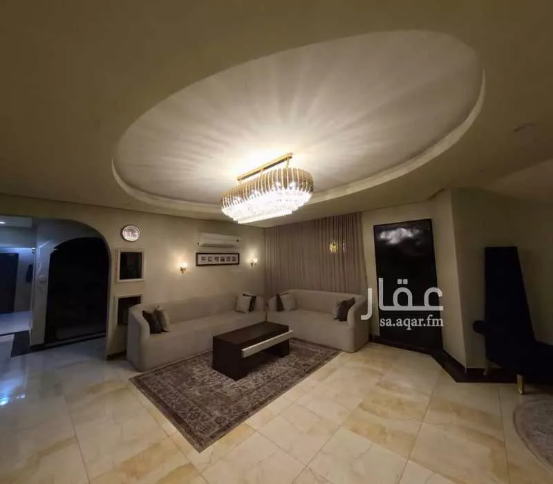 فيلا 18 غرف في عكاظ 7