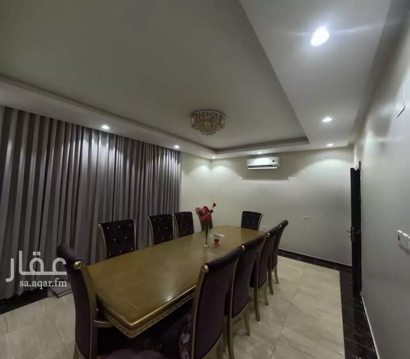 فيلا 18 غرف في عكاظ 10