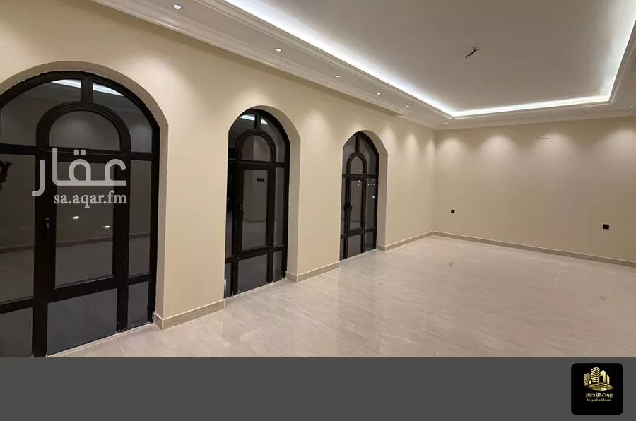 فيلا 6 غرف في الشراع 16