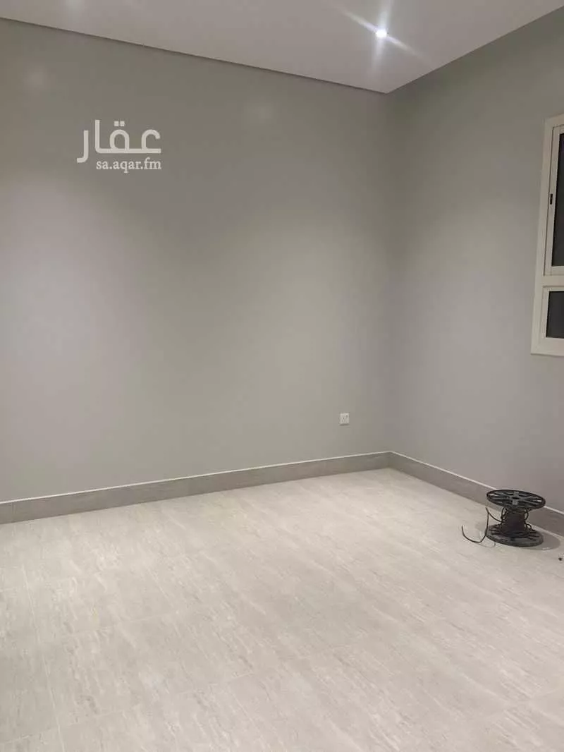 4 bedroom floor in Tuwaiq 3