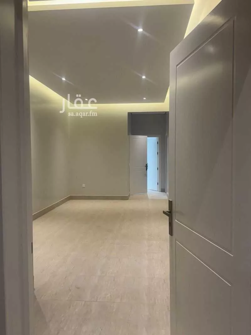 4 bedroom floor in Tuwaiq 5
