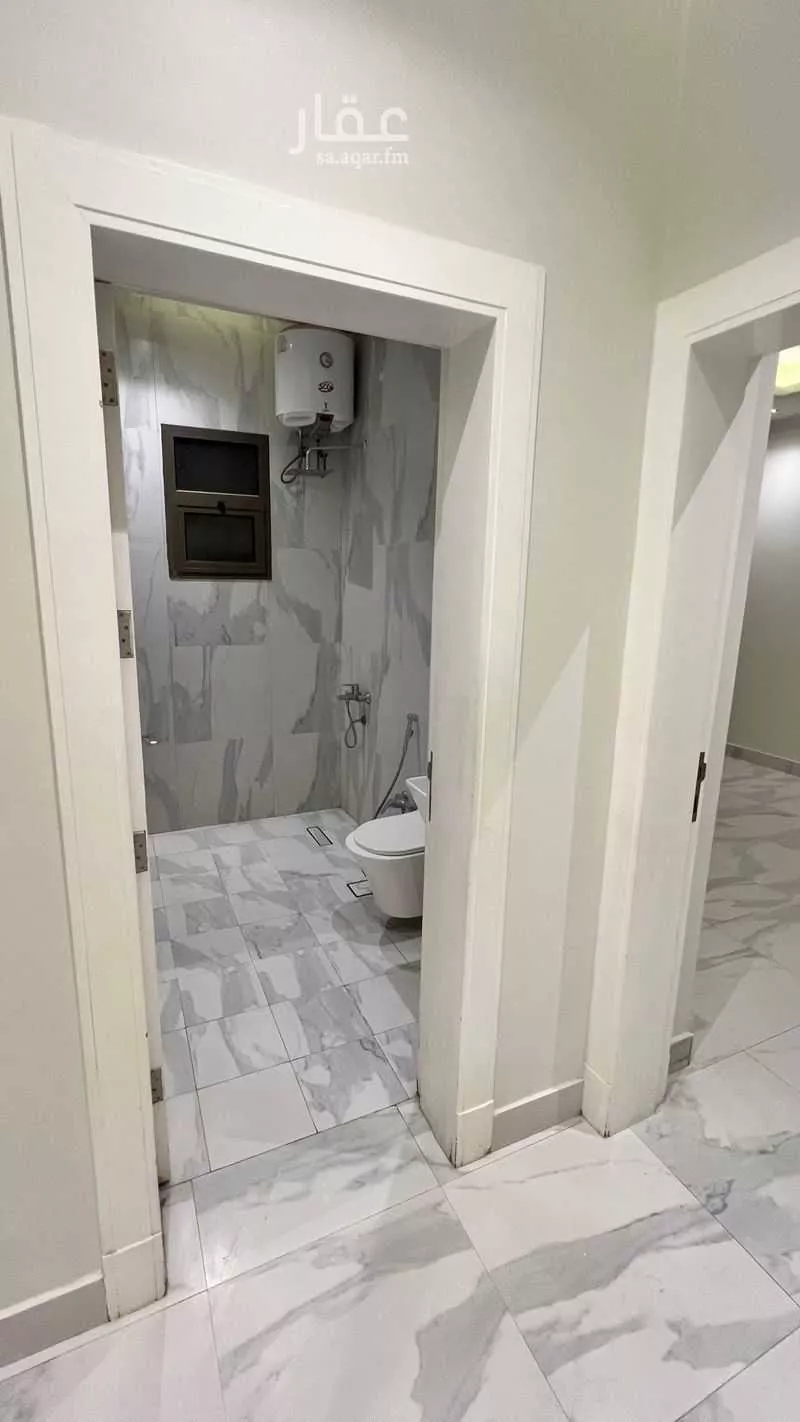 شقة 4 غرف في الملقا 3