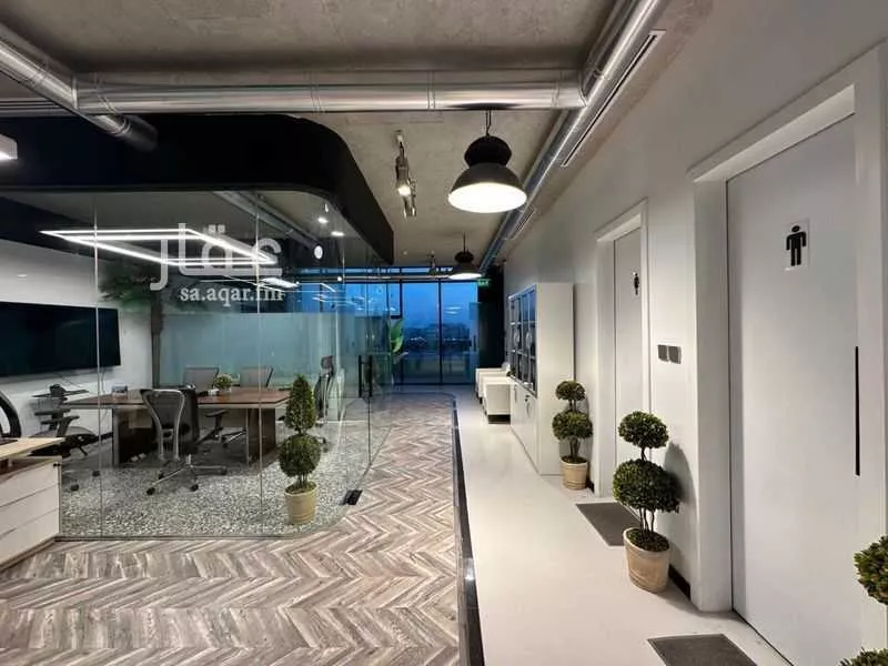 مكتب 1400 م² في الهدا 7