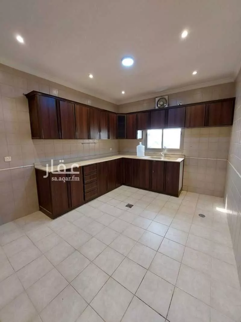 2 bedroom apartment in Madinat Al Umal 4