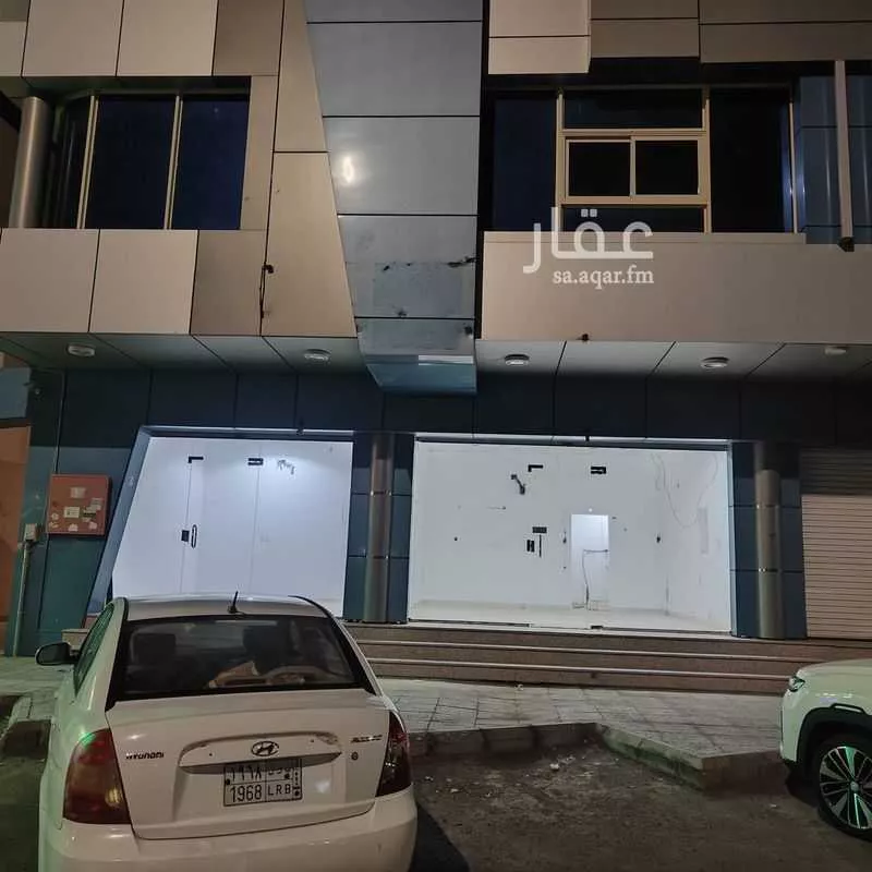 محل 624 م² في المطار 3