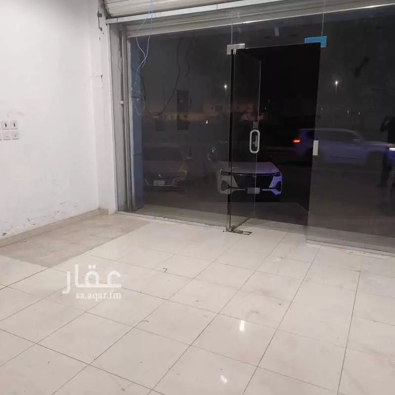 محل 624 م² في المطار 5