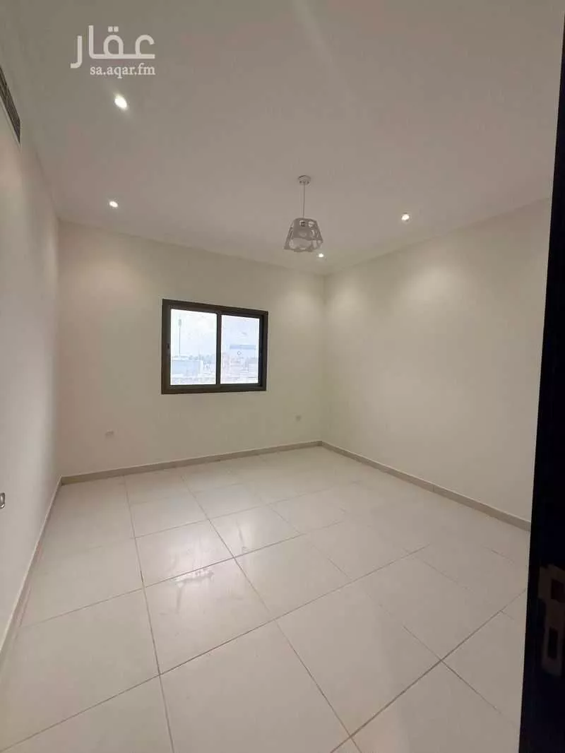 شقة 3 غرف في الراكة الجنوبية 12