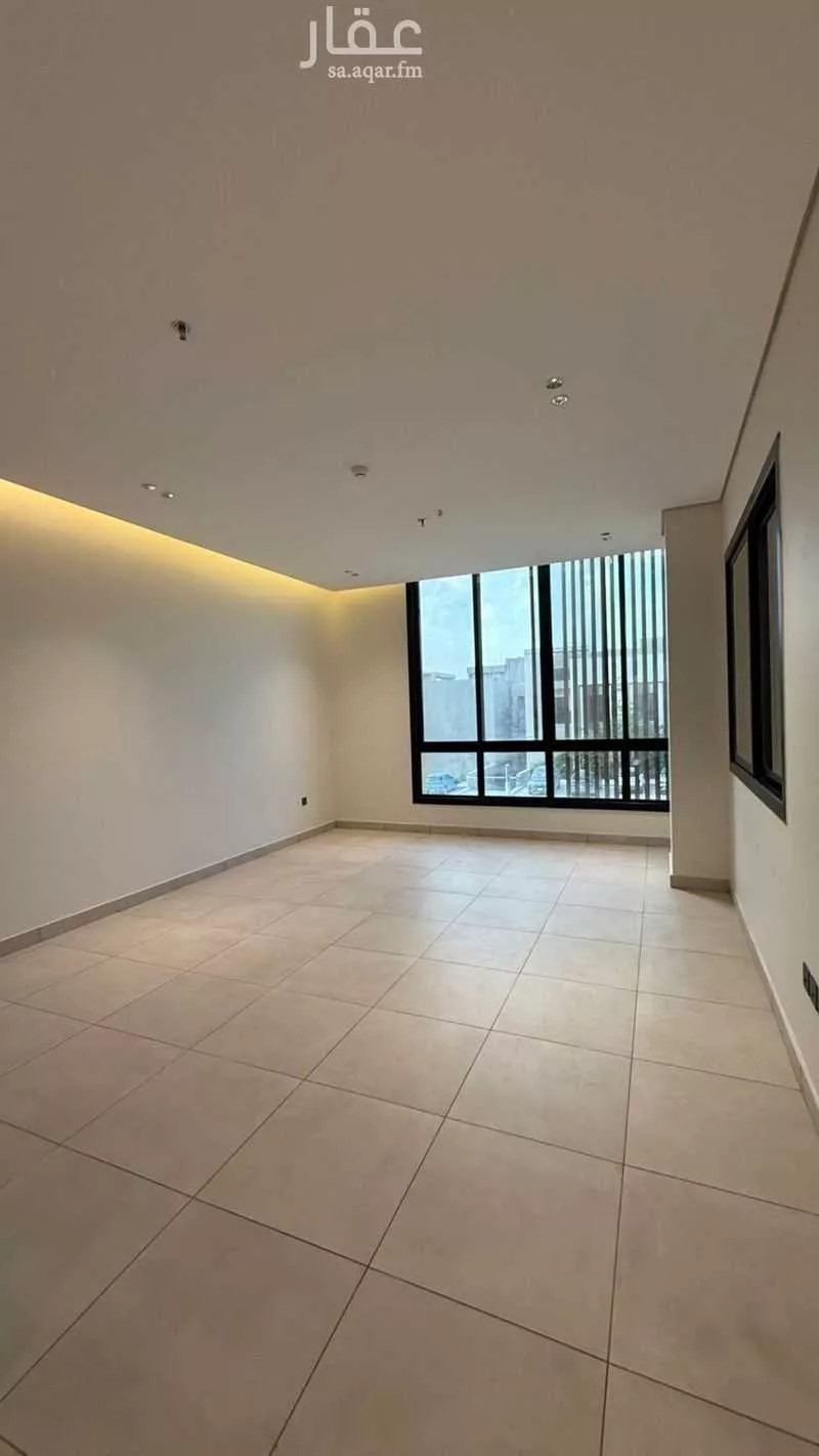 شقة 4 غرف في العارض 4