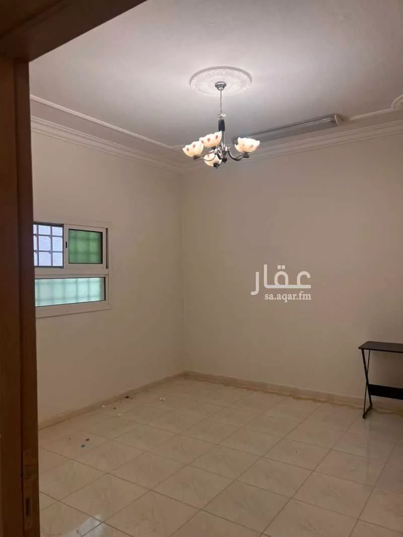 شقة 3 غرف في الرمال 4