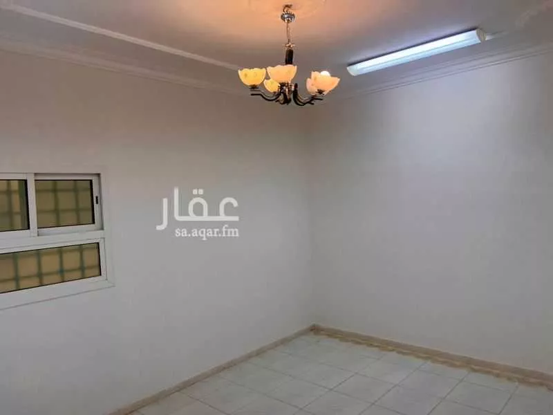 شقة 3 غرف في الرمال 10