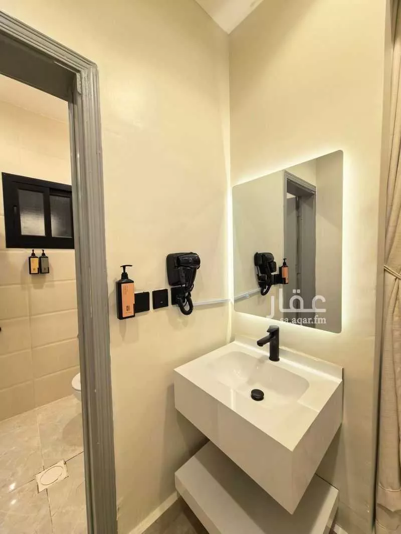 1 bedroom apartment in Al Falah 2