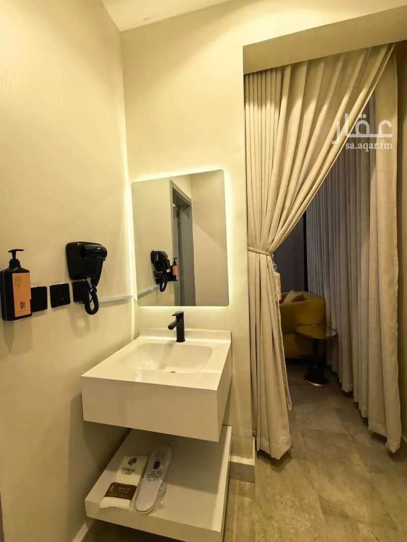 1 bedroom apartment in Al Falah 4