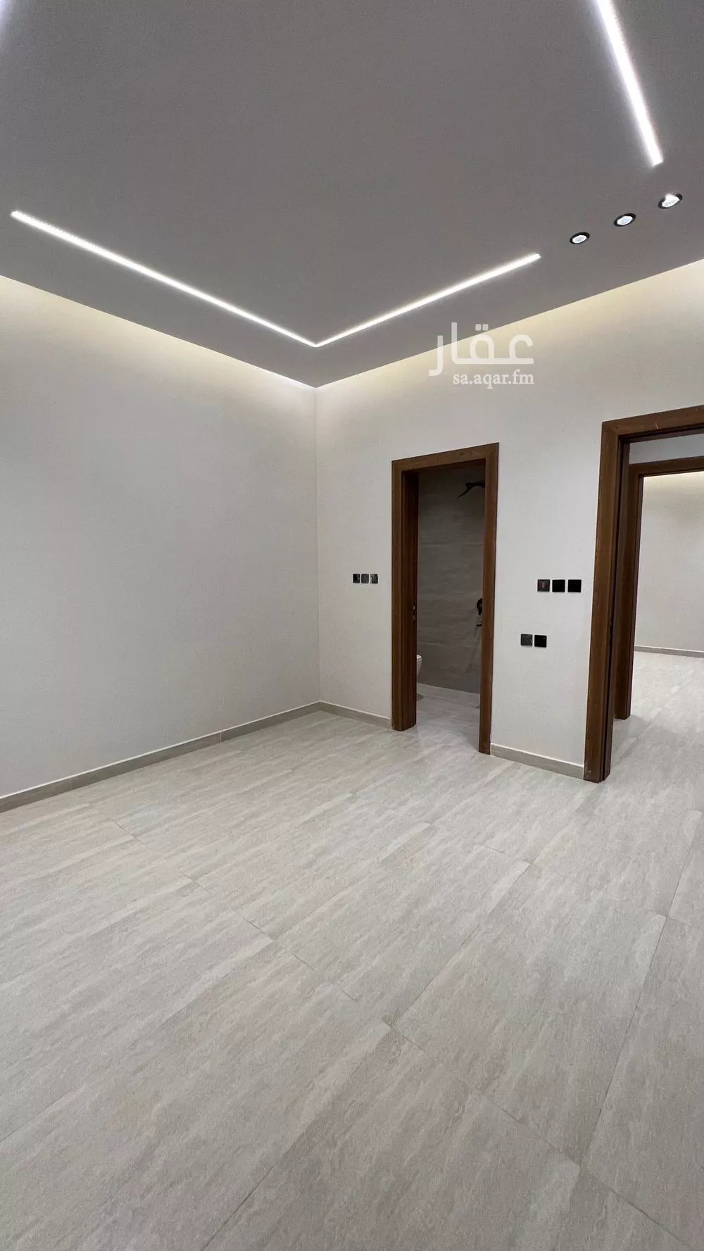 3 bedroom floor in Dhahrat Namar 7