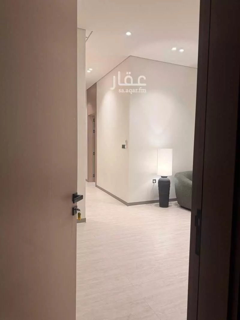 عمارة 2144 م² في الروضة 3