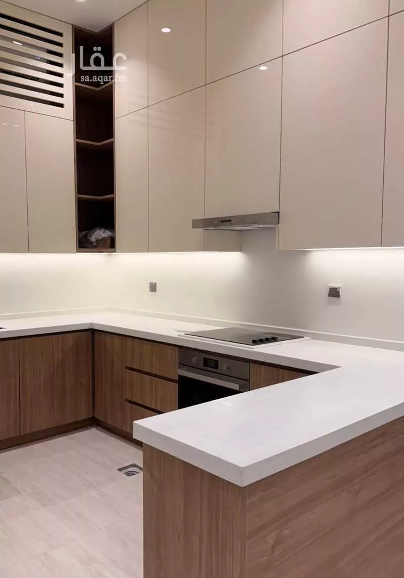 عمارة 2144 م² في الروضة 9