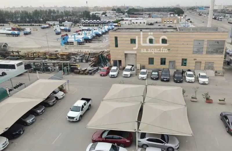 أرض 21451 م² في الضباب 2