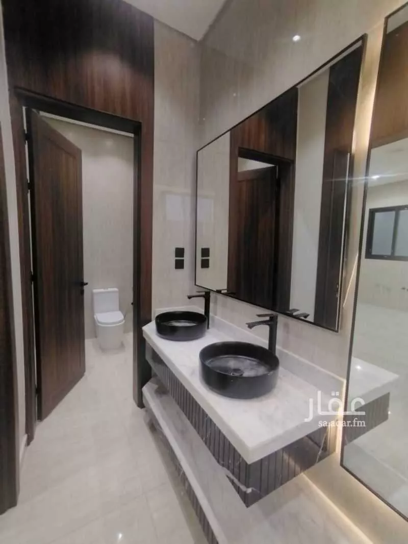 فيلا 7 غرف في ضاحية الملك فهد 13