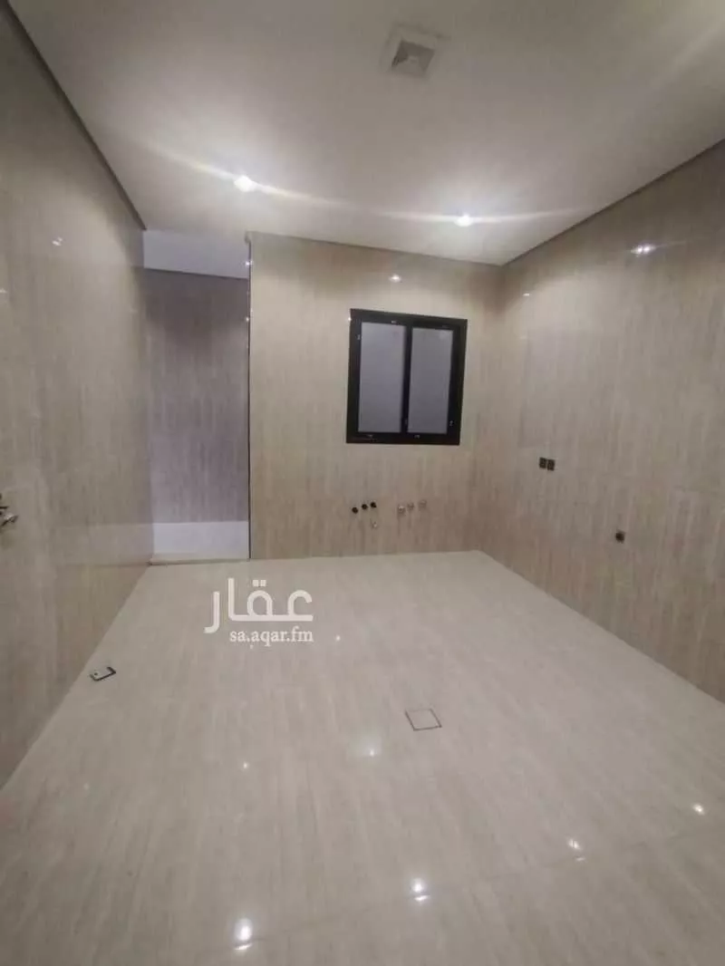 فيلا 7 غرف في ضاحية الملك فهد 5