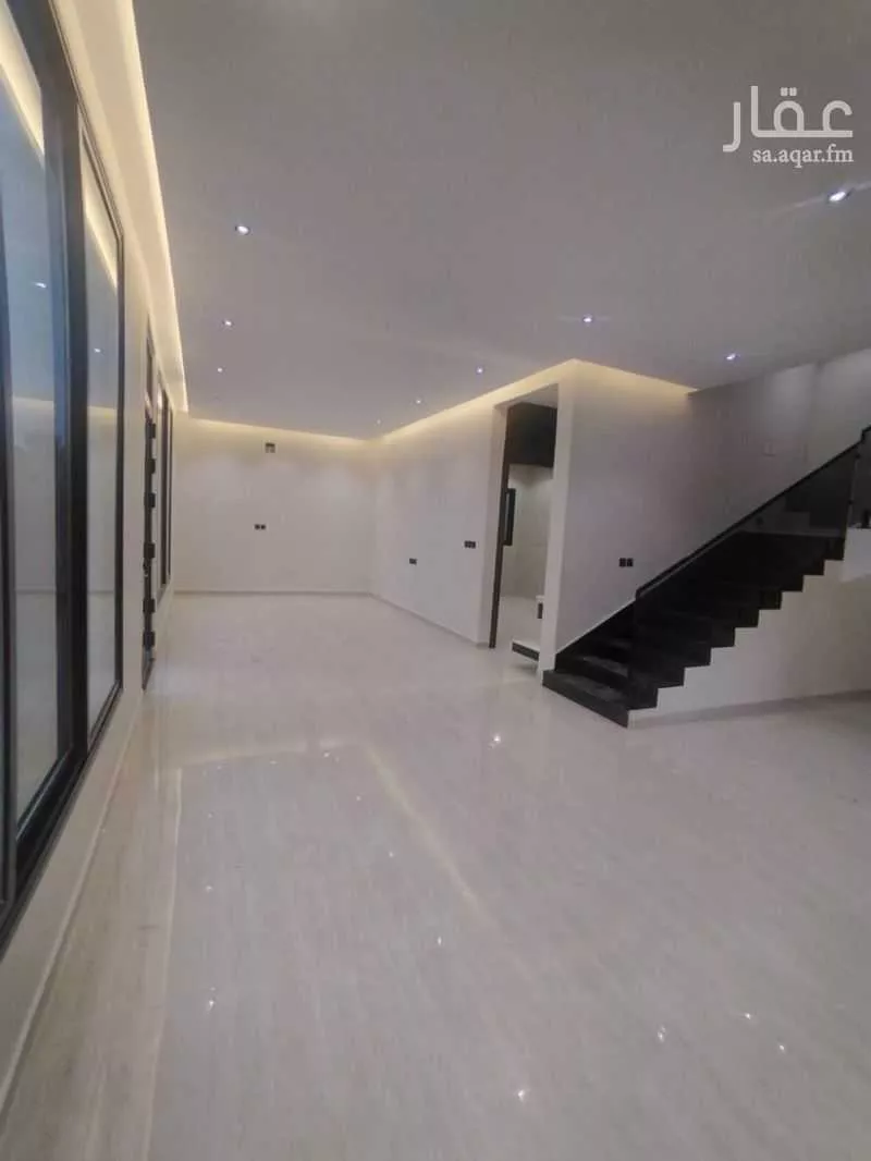 فيلا 7 غرف في ضاحية الملك فهد 10