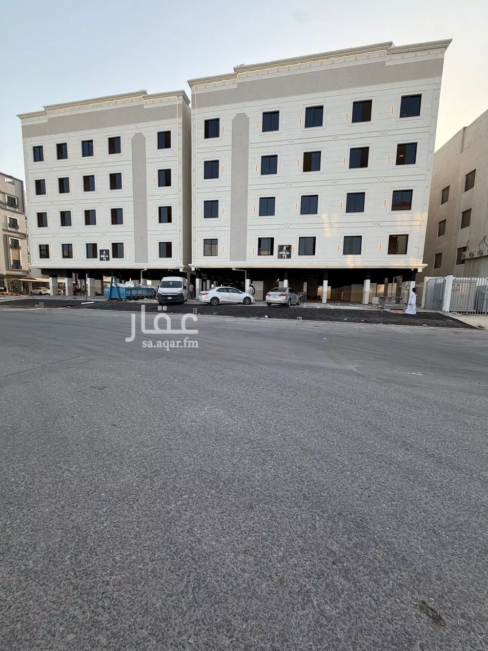 شقة 4 غرف في الحمرا 2