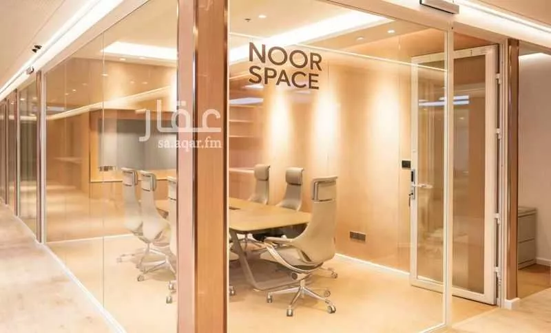 مكتب 943 م² في الصحافة 2