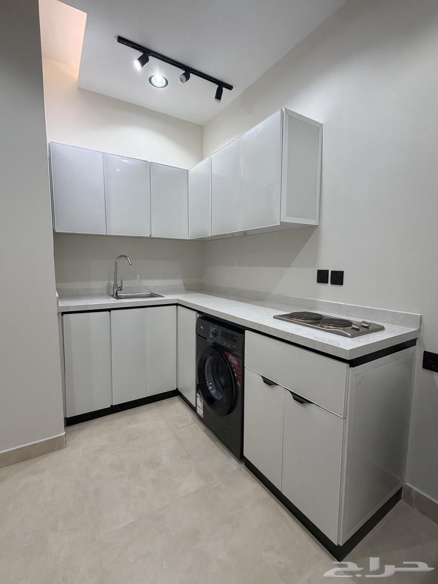 شقة 1 غرف في المروج 10