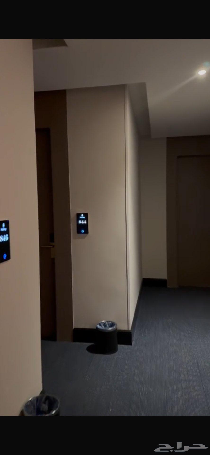 شقة 1 غرف في المربع 9