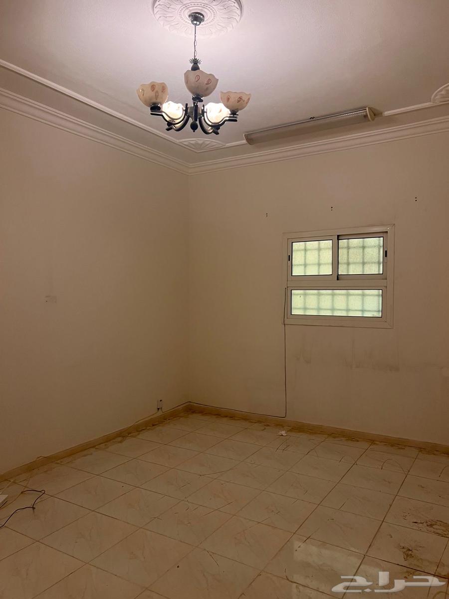 شقة 3 غرف في الرمال 6