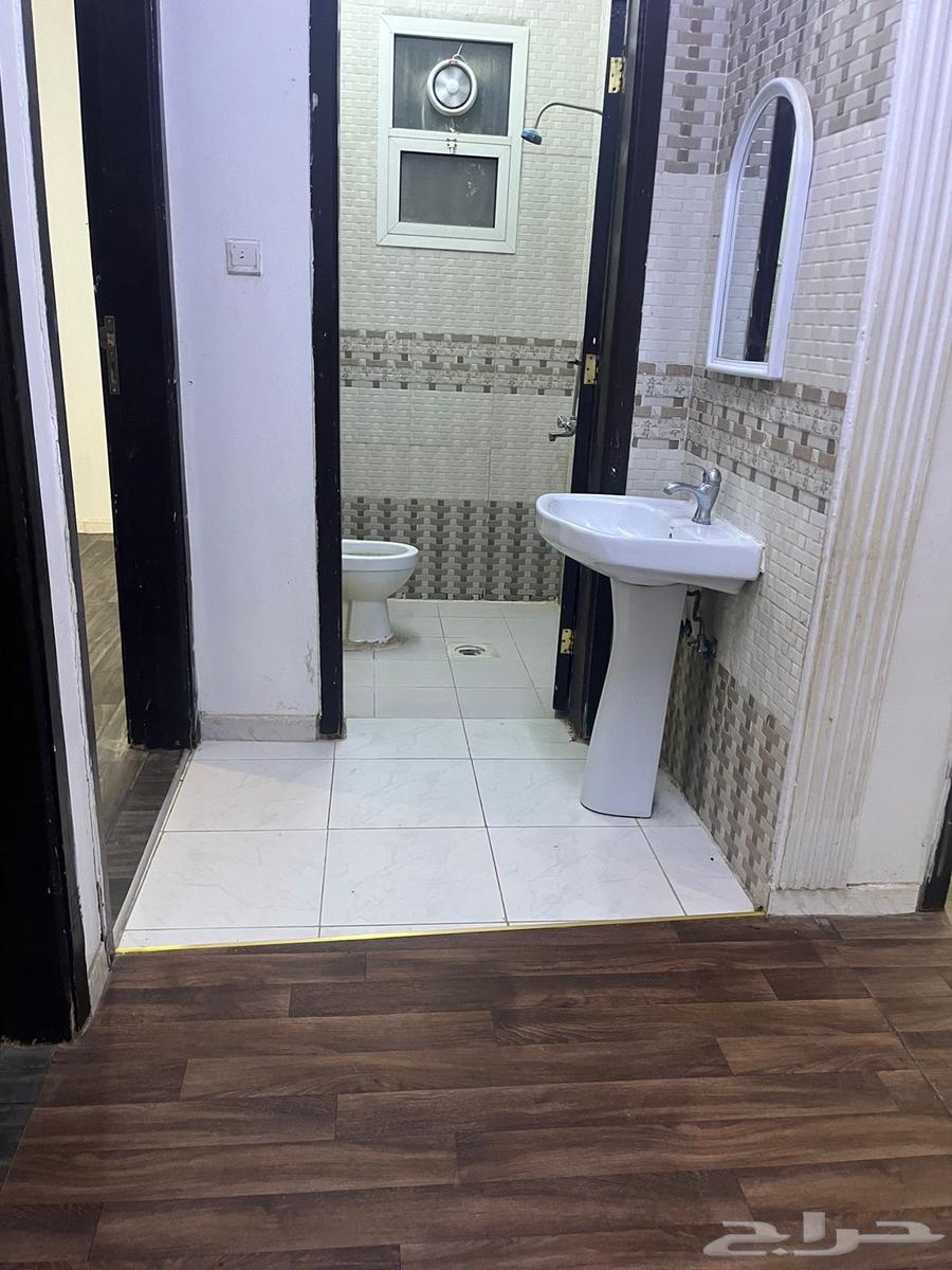 شقة 4 غرف في الرمال 6