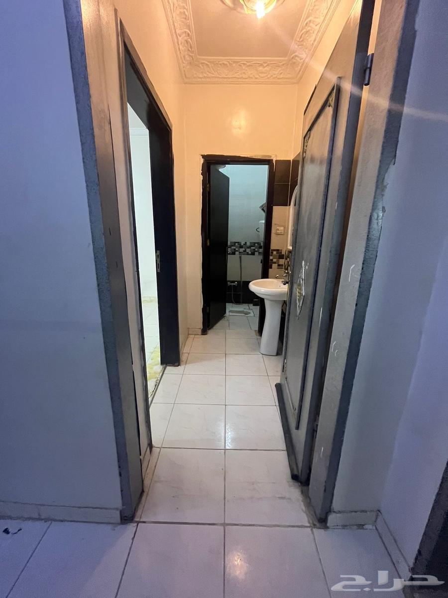 شقة 4 غرف في الرمال 7