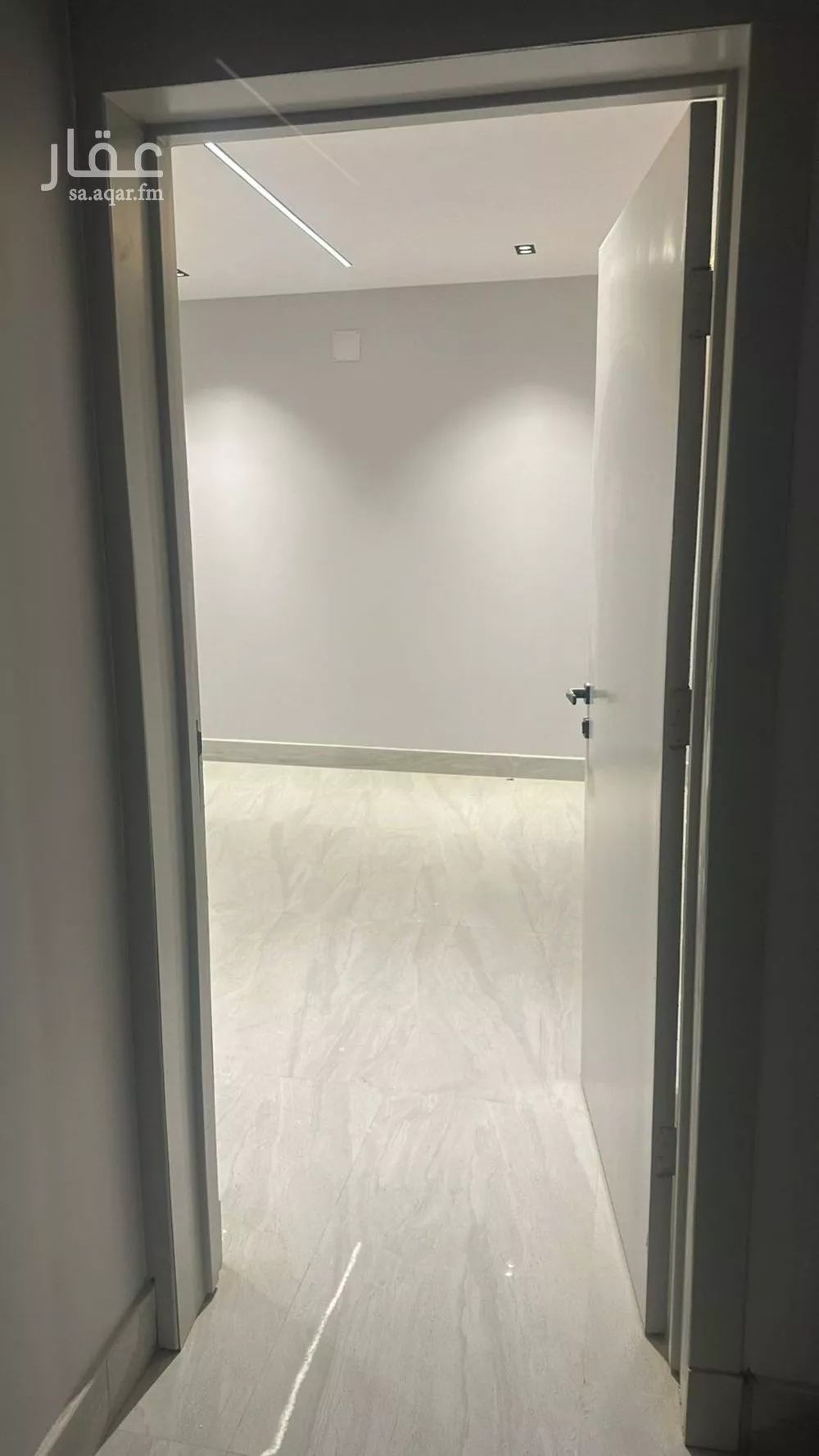 3 bedroom floor in Okaz 12