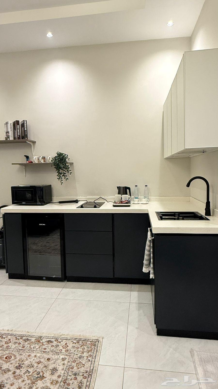 1 bedroom apartment in Al Fayha 5