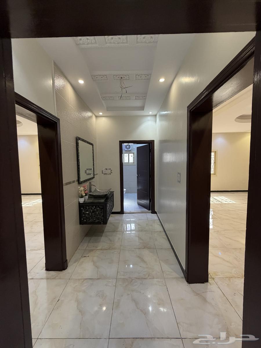 شقة 4 غرف في الكوثر 7