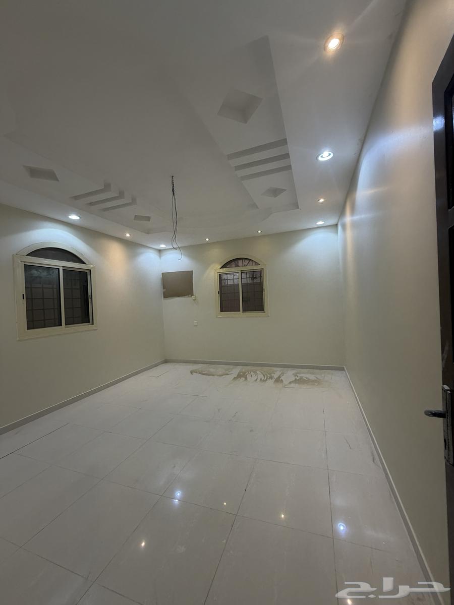 شقة 4 غرف في الكوثر 7