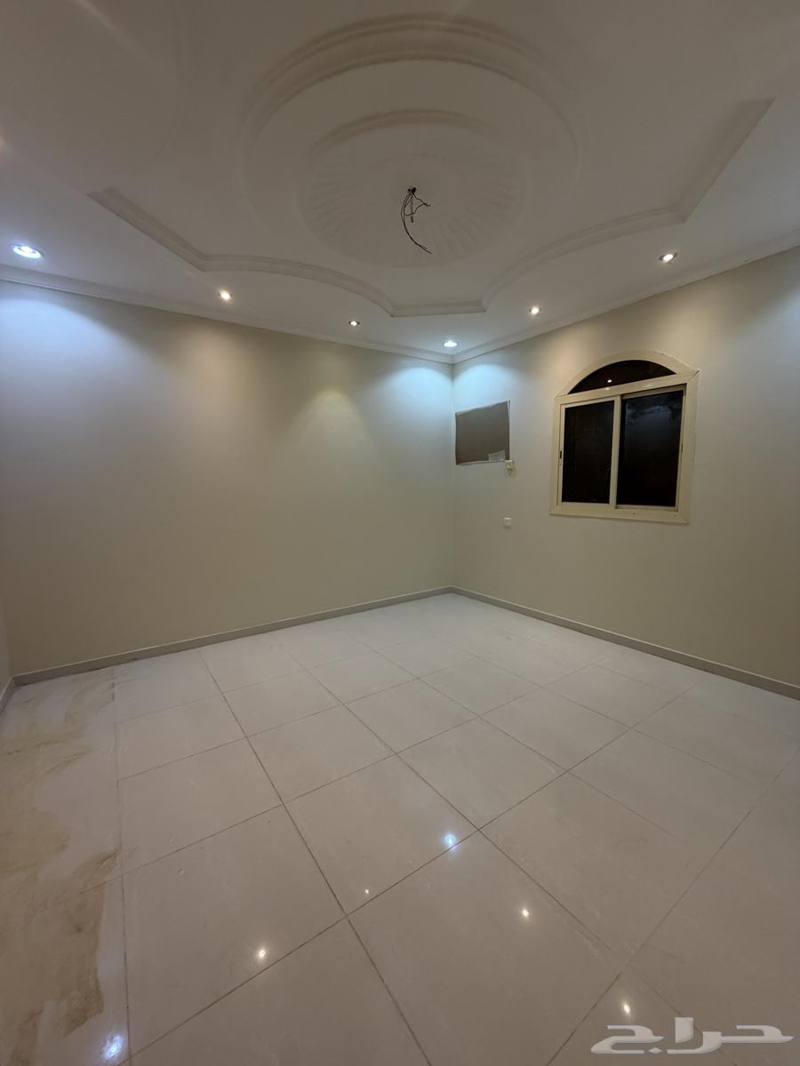 شقة 4 غرف في الكوثر 9