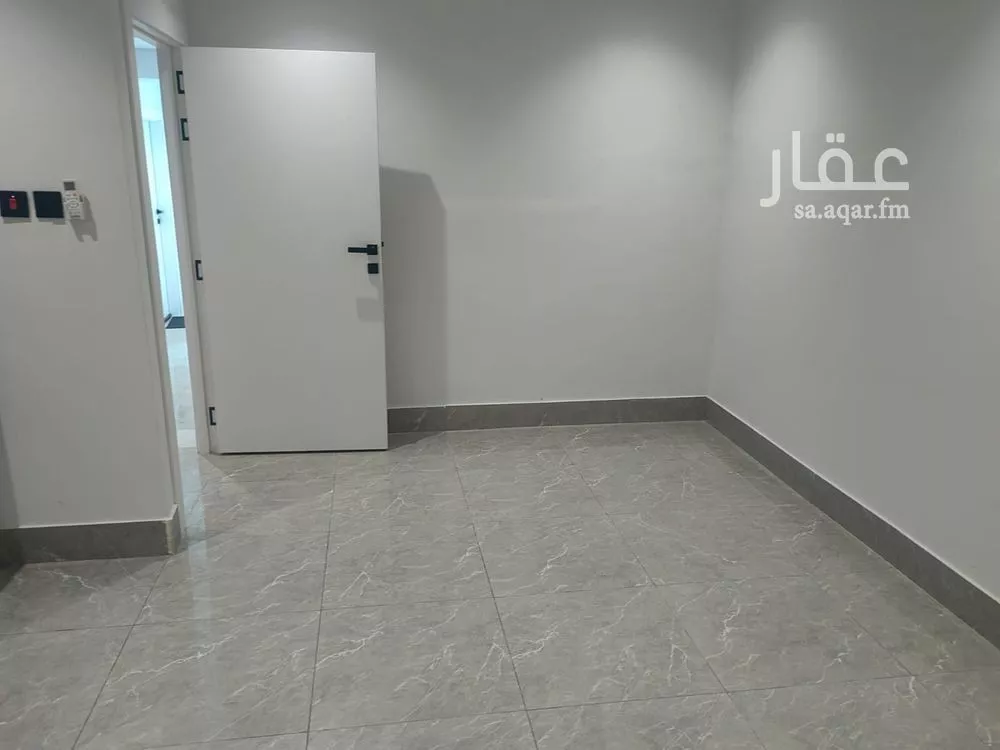 شقة 1 غرف في الملك فهد 20