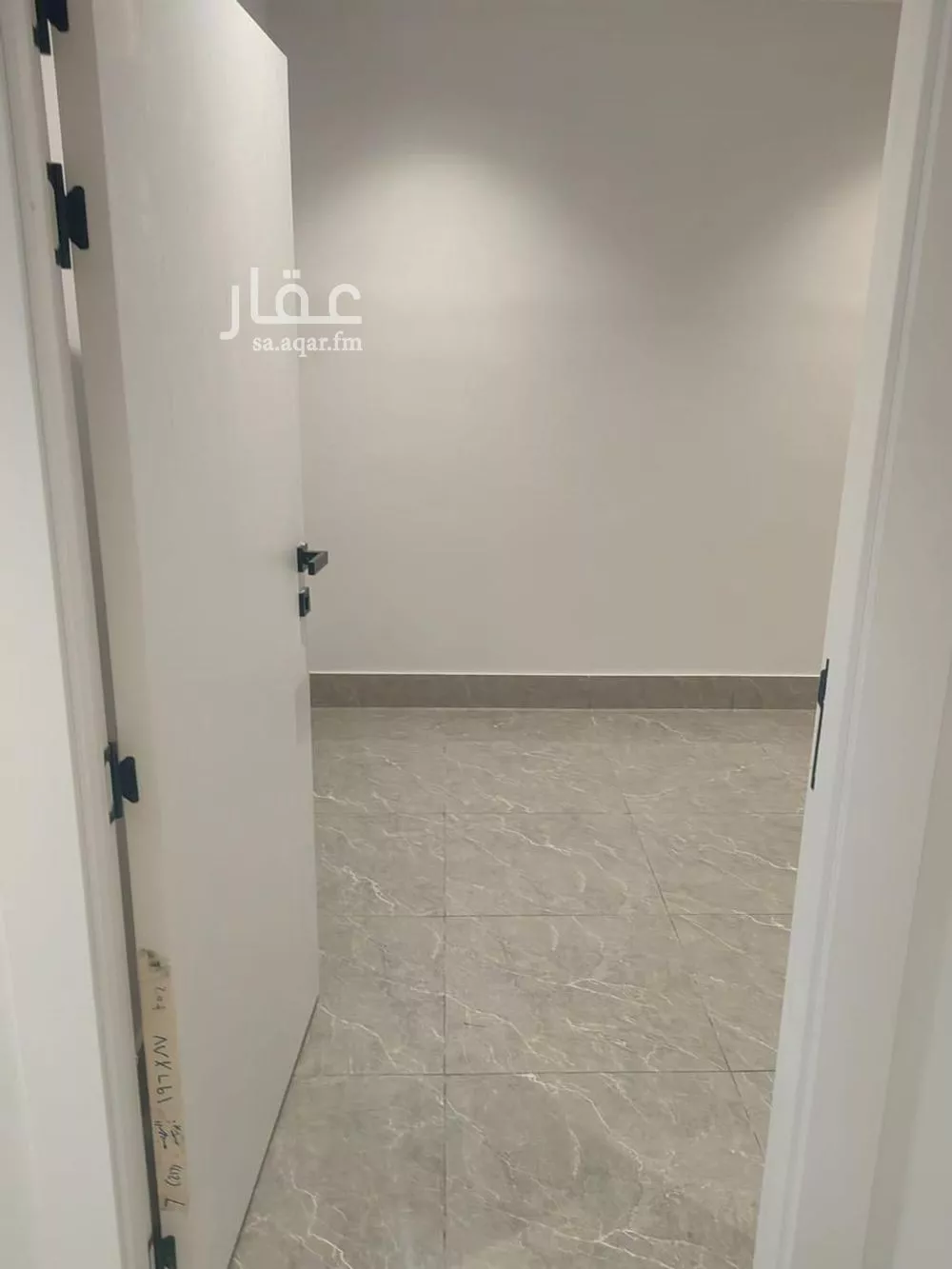 شقة 1 غرف في الملك فهد 10