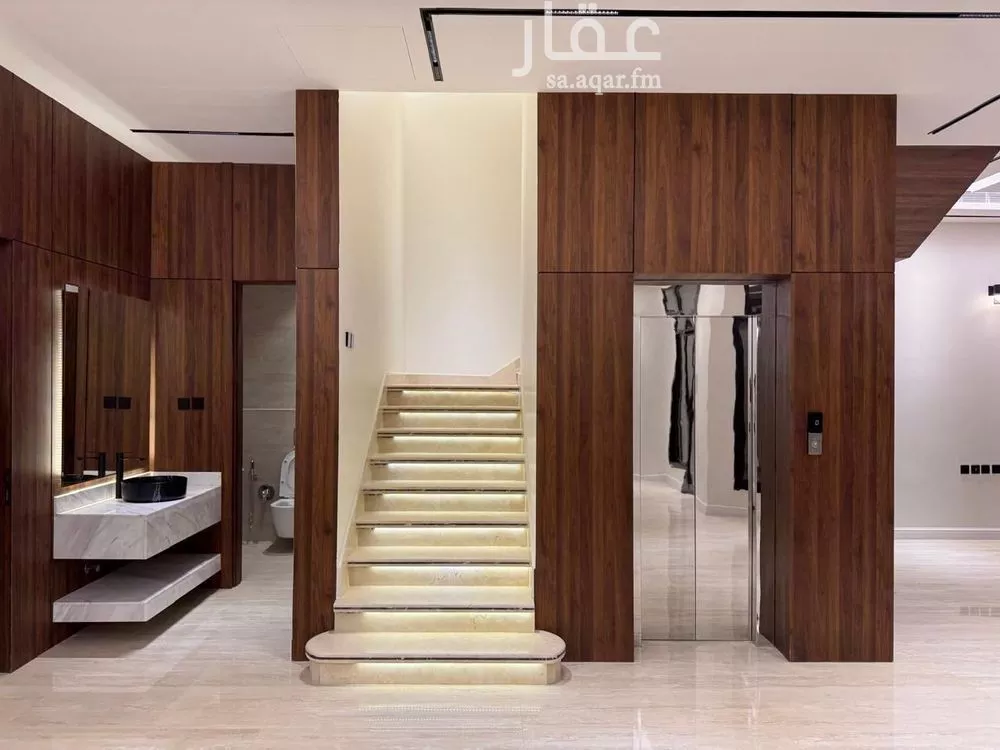 فيلا 5 غرف في الملقا 12