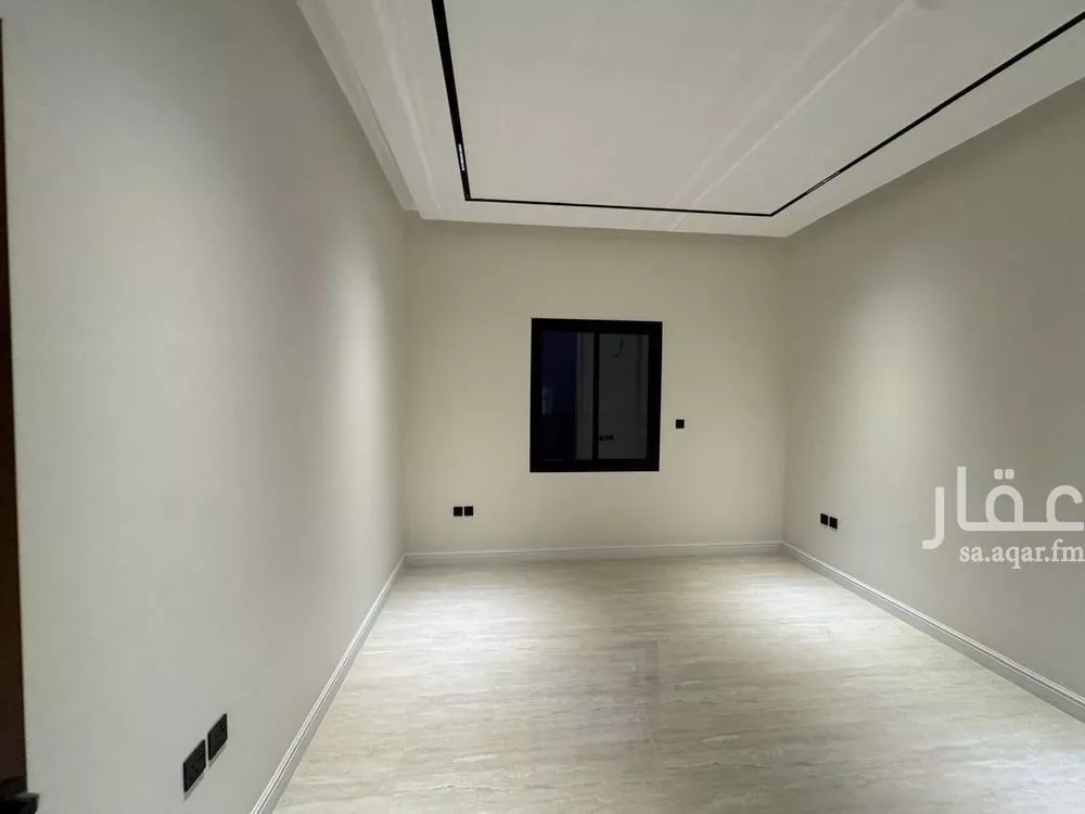 فيلا 5 غرف في الملقا 13