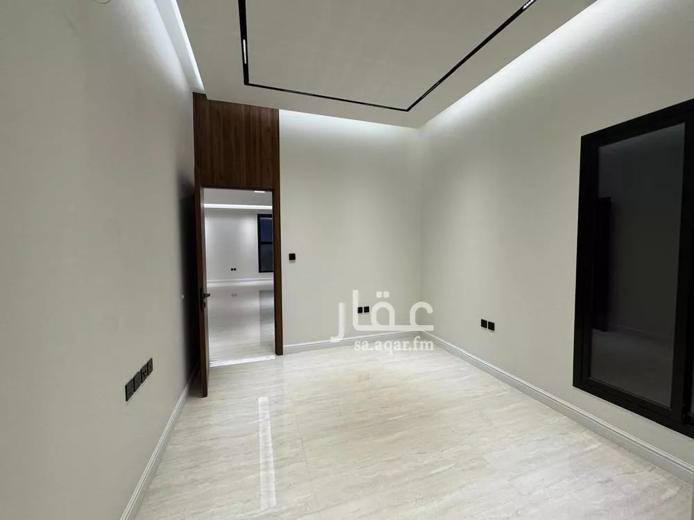 فيلا 5 غرف في الملقا 16