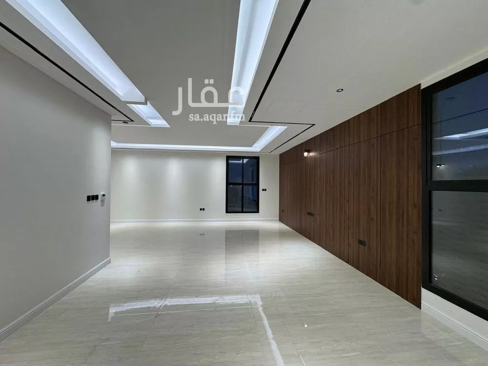 فيلا 5 غرف في الملقا 17