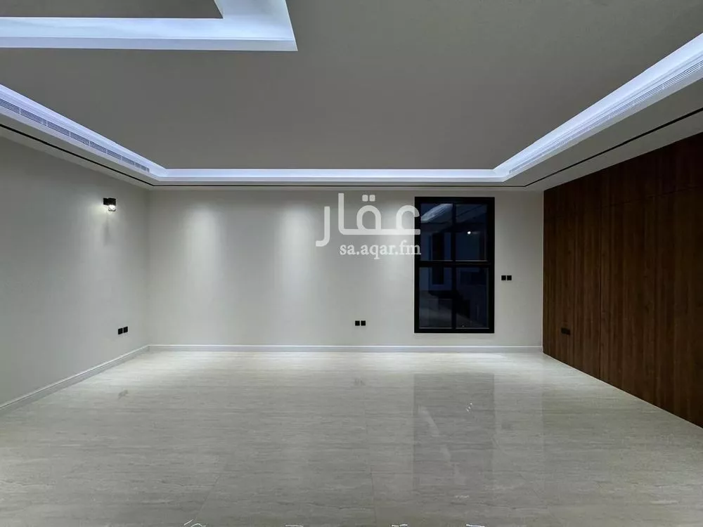 فيلا 5 غرف في الملقا 18