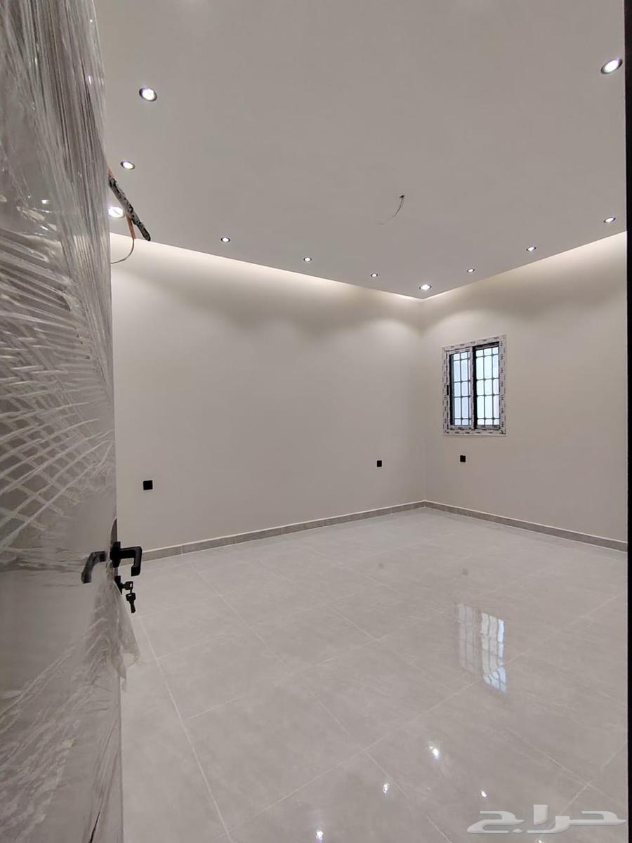 فيلا 7 غرف في الصفوة 18